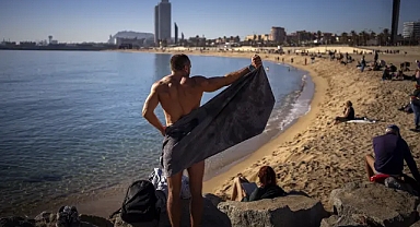 İspanya'da yılın başında rekor sıcaklıklar gelmesiyle Ocak ayı sıcaklıkları yaklaşık 30°C'ye yükseldi