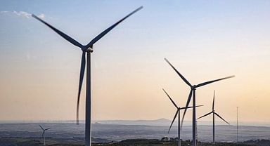 Sabancı Holding, iştiraki Enerjisa Üretim'in 2023'te kurulu gücünün 3 bin 792 megavata ulaştığını açıkladı.