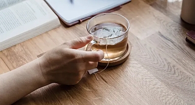 Amerika'da yapılan bir araştırma, çay poşetleri, paket servisler ve sosisli sandviçlerin yüksek düzeyde sonsuza dek sürecek kimyasallarla bağlantılı olduğunu ortaya koyuyor