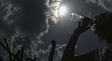 Bazı araştırmacılar Dünya'nın düşünülenden fazla ısındığı görüşünde