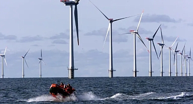 IEA, temiz enerji teknolojisinin 2023'te küresel karbon emisyonlarındaki artışı yavaşlattığını söylüyor