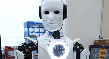 Robotik kodlama için tasarlanan Türk robot 