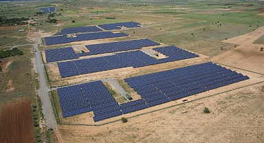 Akfen Yenilenebilir Enerji Üç Hibrit Güneş Santrali Yatırımı Anlaşmasına Daha İmza Attı