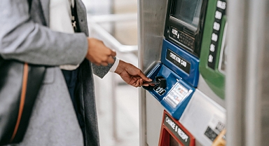 Bugün eczaneler, kargolar, bankalar, sağlık ocakları, noterler, borsa açık mı?