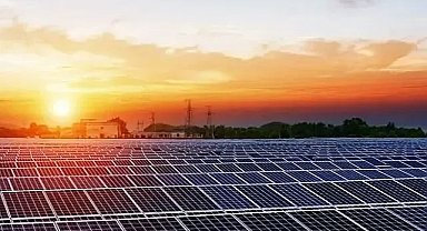 Hindistan’da 250 MW kapasiteli güneş enerji fabrikası kuruldu!