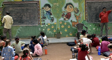 Asya'daki birçok okul aşırı sıcaklar sebebiyle eğitime ara verdi