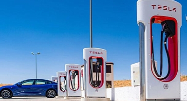 Tesla'dan 500 milyon dolarlık şarj hamlesi