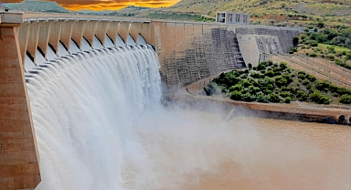 Türkiye Elektrik Piyasasında Analiz: Üretim, Tüketim ve Kapasite Artışı