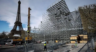 Eski binalardaki güneş panelleri: Paris 2024, Olimpiyat emisyonlarını nasıl kontrol altında tutuyor?