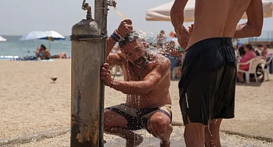 Orman yangınları, aşırı sıcaklar ve düşük yağışlar: Yunan adaları su kriziyle karşı karşıya