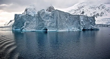 Antarktika buzulları eriyor ancak bilim insanları Arktika deniz buzunu kalınlaştırmanın bir yolunu buldular