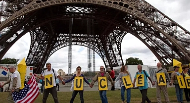 Fransa, halkın önerilen geri dönüşüm tesisine onay vermesi halinde radyoaktif atıkları çatal bıçak takımına dönüştürebilir