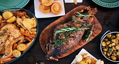 Hindi, kızılcık, kestane: İklim krizi dünyada Noel yemeklerini daha mı pahalı hale getiriyor?