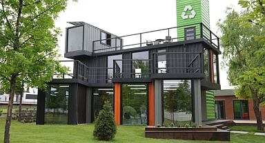 Atıklar Sanata, Sanat Eğitime Dönüşüyor: Arçelik’ten “Back2Life Atölyesi” Projesi