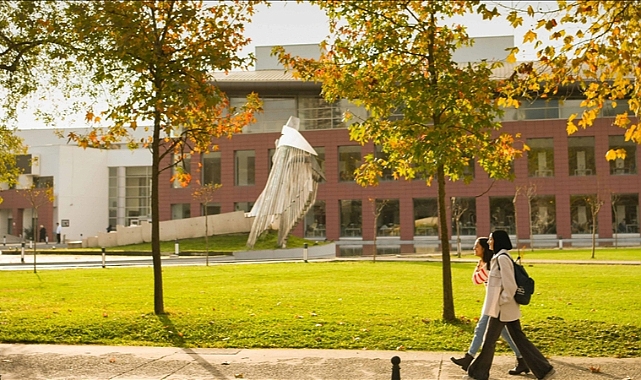 Dijital teknolojilerle güçlenen üniversiteler sürdürülebilir çözümler sunuyor.