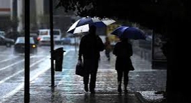 Dikkat! Sıcaklık düşüyor, üç gün sürecek yağmur geliyor: İstanbul da listede