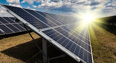 Yenilenebilir kaynaklar, fosil kaynakları hızla geride bırakıyor