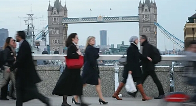 Ofis modası tarihe karışıyor: Yeni kural 'rahat ol, verimli ol' oluyor