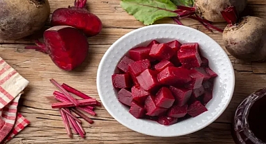 Yavaş dolaşıma elveda : Damarlarınızı krom gibi açan koyu mor sonbahar sebzesi