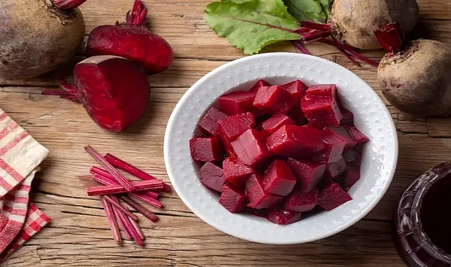 Yavaş dolaşıma elveda : Damarlarınızı krom gibi açan koyu mor sonbahar sebzesi