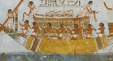 İskenderiye açıklarında 2 bin yıllık 'eğlence teknesi' bulundu