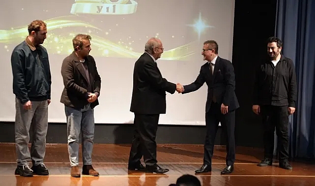 Tekirdağ Şehir Tiyatrosu’na Direklerarası’ndan çifte ödül