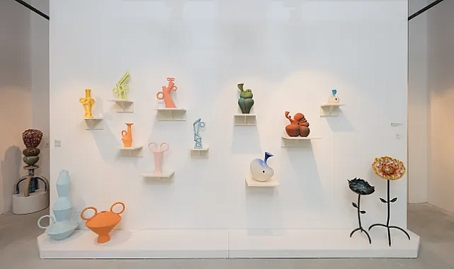 'Toprak Uykuda Değil' sergisiyle seramik yeniden şekilleniyor