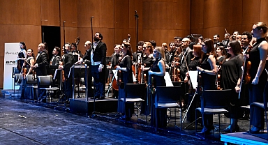 AKM’DE YENİ YILA SANATLA MERHABA