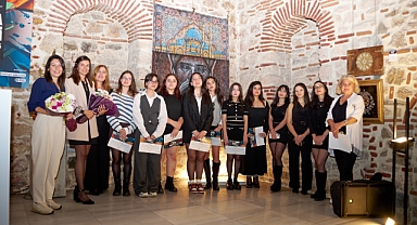 Dijital Çağda Sanatın Yeni Buluşma Noktası: “İVA Sanat”