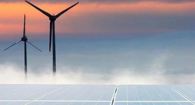 Rüzgar ve güneş enerjisi 2025'te AB'de ilk kez fosil yakıtları geride bıraktı