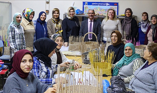 Sıfır Atık Projesi kapsamında Iğdır'da atık kağıtlar kadınlara gelir kapısı oldu