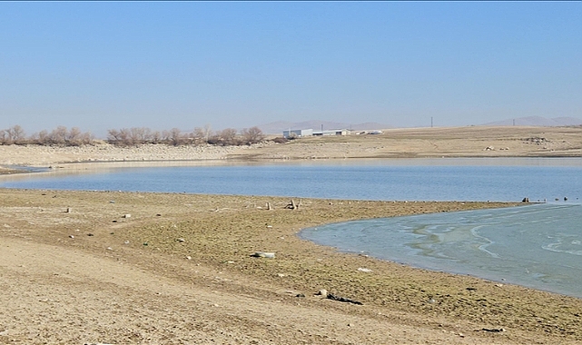 Son 65 yılın en kurak illeri arasında yer alan Kırşehir'de bilinçli su tüketimi uyarısı