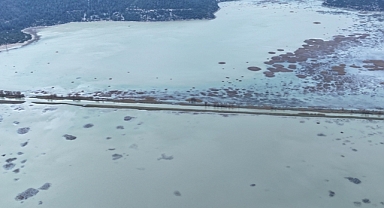 Yaz aylarında kuruyan Avlan Gölü, yağışların ardından yeniden su tuttu