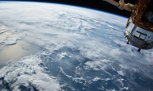 İklim değişikliği Dünya'nın dönüşünü yavaşlatıyor: Günler 3,6 milyon yılın ardından ilk kez uzuyor