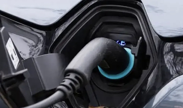 Yeni Çalışma: Elektrikli Araçlar Milyarlarca Dolarlık Petrol İthalatını Engelliyor