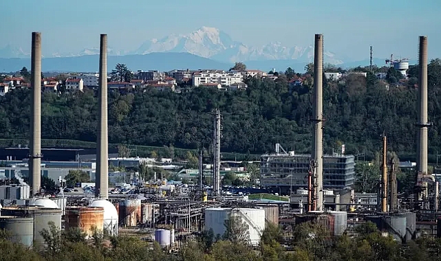 Fransa'nın 240 milyon euroluk planı: Şarj istasyonları ve ısı pompası desteğiyle fosilden çıkış