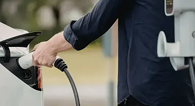 İran savaşı, elektrikte vergi indirimi ve yeşil dönüşüm için AB önerisini tetikledi