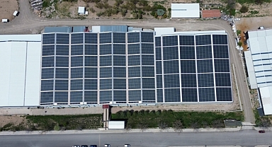 Yozgat'taki çorap fabrikası enerjisini güneşten, suyunun bir kısmını da yağmurdan karşılıyor