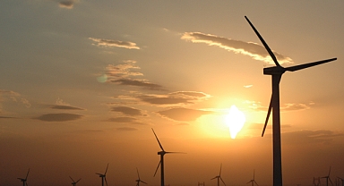 Dünya Rüzgar Günü'nde Temiz Enerjinin Önemi Vurgulanıyor