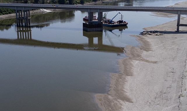 İtalya'da aşırı sıcaklıklar, Po Nehri'nde kuraklığa ve tarımsal üretimde olumsuzluklara yol açıyor