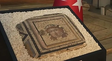 Çingene Kızı Mozaiği'nin 13. Paneli ABD'den Türkiye'ye İade Edildi