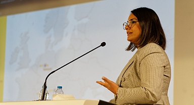 Satış&Pazarlama Yöneticisi Esra Özay' ın "Yeni Dünya Düzeninde Lojistik" üzerine demeçleri.